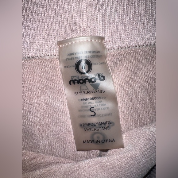 Fashion Nova active biker short set - Picture 5 of 8